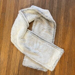 Soft Faux Fur Scarf in Light Gray